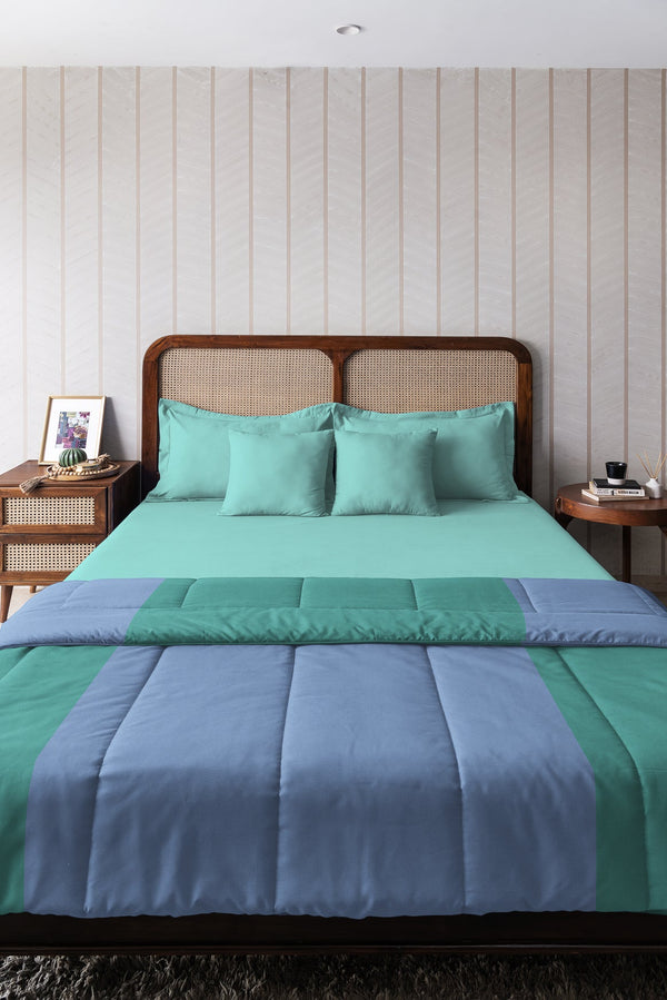 EasySnug Microfiber Double Reversible Stripe Comforter