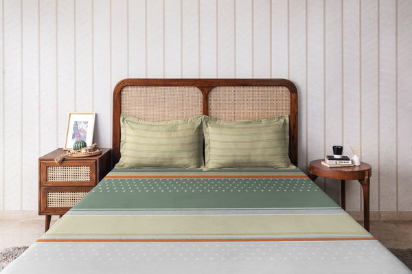 Easysnug Microfiber Double Flat Bedsheet - Polka Slider