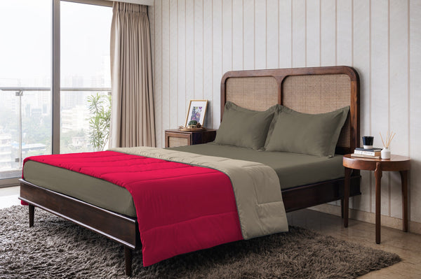 EasySnug Microfiber Solid reversible Comforter